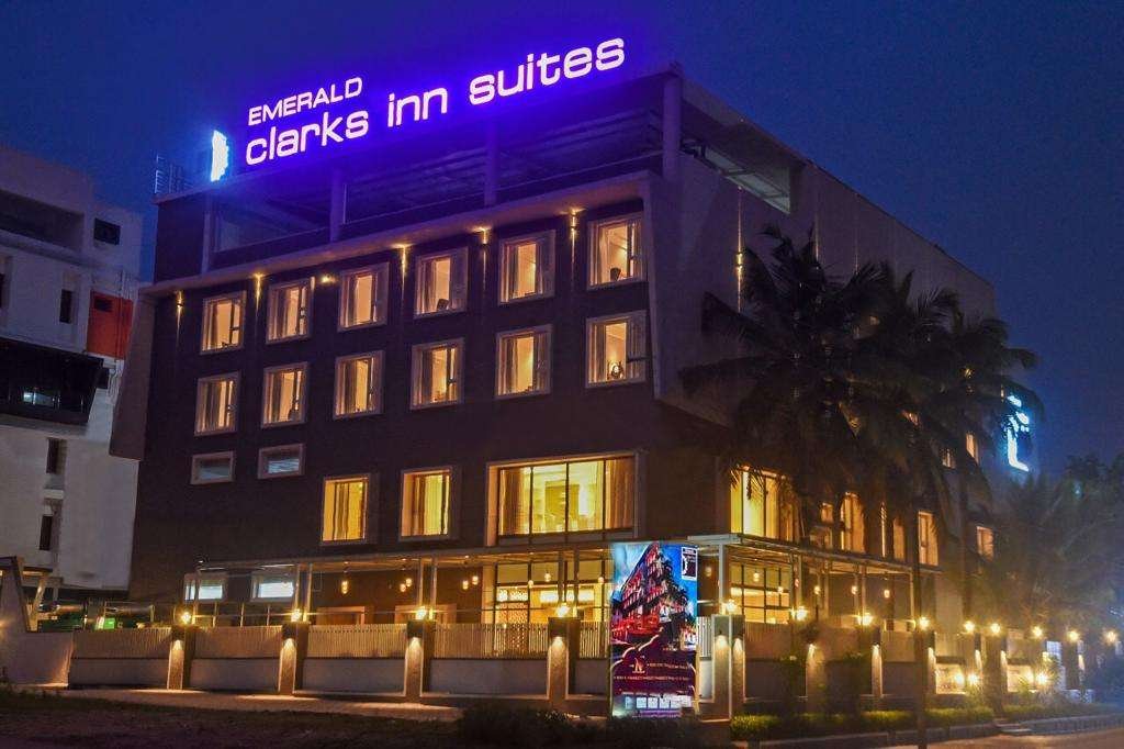 EMERALD CLARKS INN SUITES, NEAR MYSORE PALACE