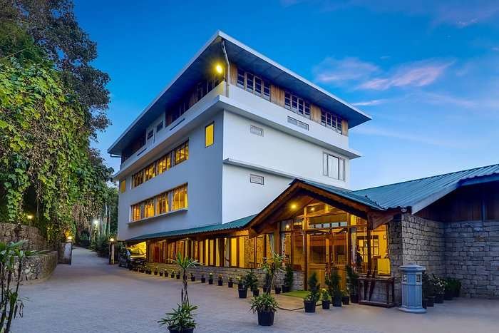 SUMMIT NAMNANG COURTYARD & SPA