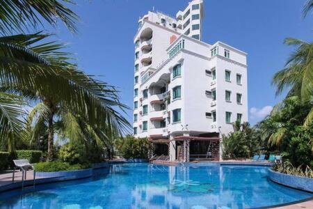 CENTURY BAY PRIVATE RESIDENCY