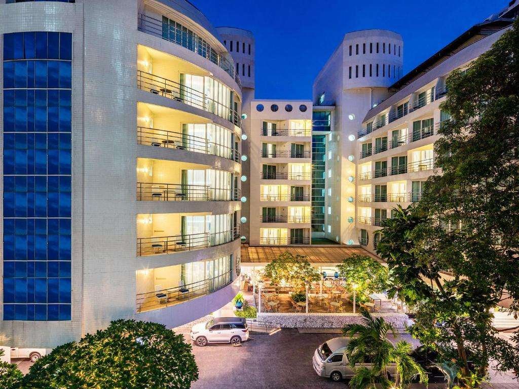 A - ONE NEW WING HOTEL